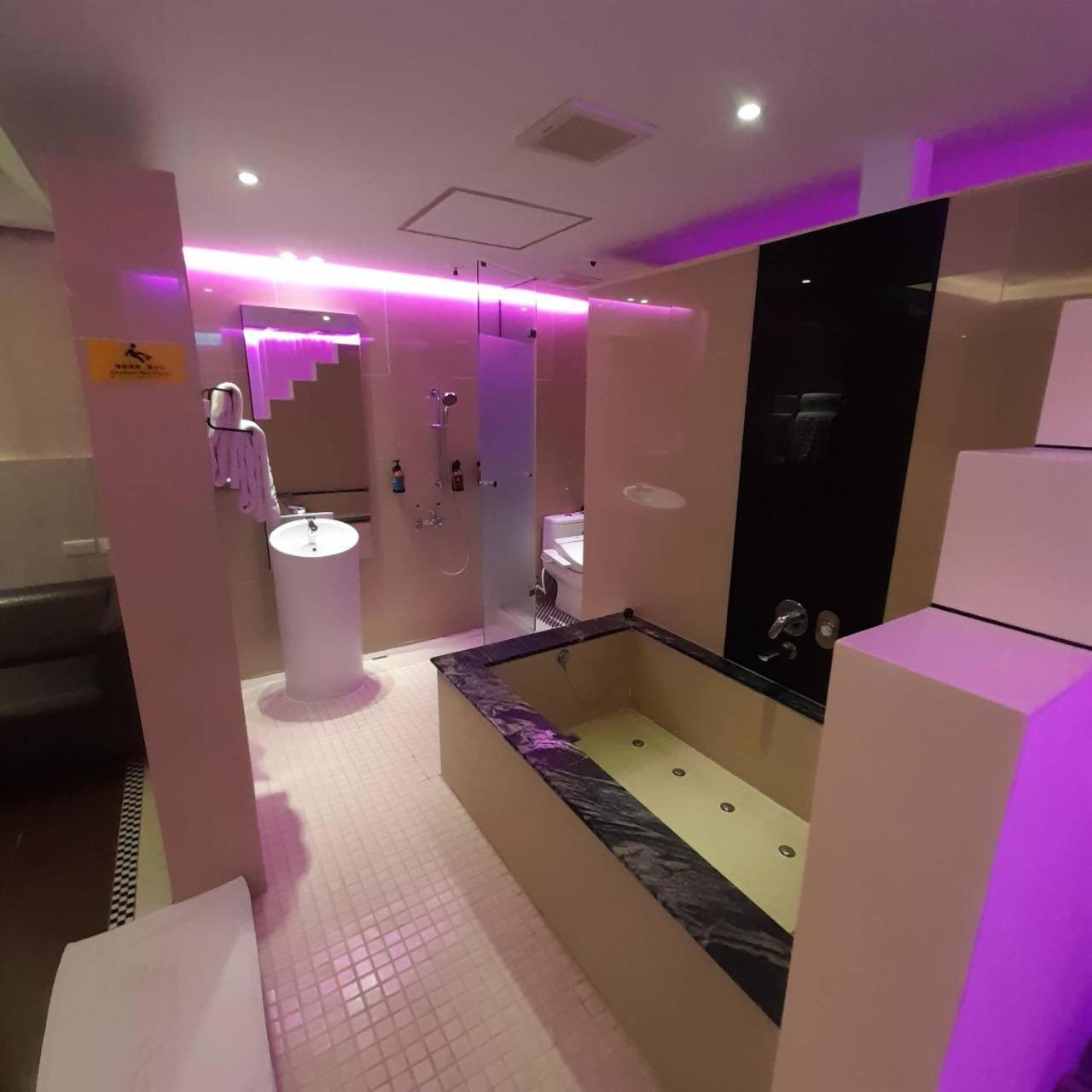 King Motel王者 桃園市旅館177號 Taoyuan Exterior foto